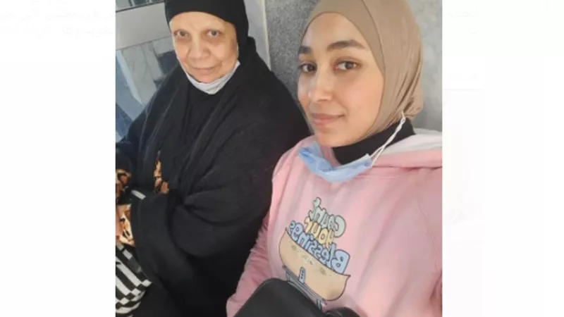 «هير نيوز» تنشر قصص ستات بـ100 ست «المرأة المعيلة»| فاطمة تروي تضحية ابنتها صفية من أجلها