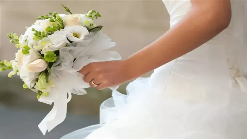 وفاة عروس ليلة فرحها والعريس يتزوج شقيقتها بحفل الزفاف