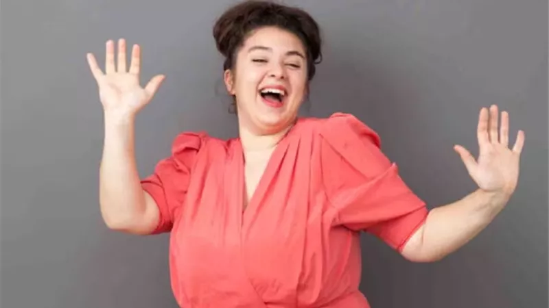 «لو كيرفي» 5 نصائح لتتقبلي شكلك وتحبي ذاتك كما هي