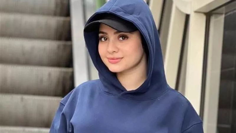 وائل كفوري يدعم البلوجر سارة بعد فقدانها بصرها