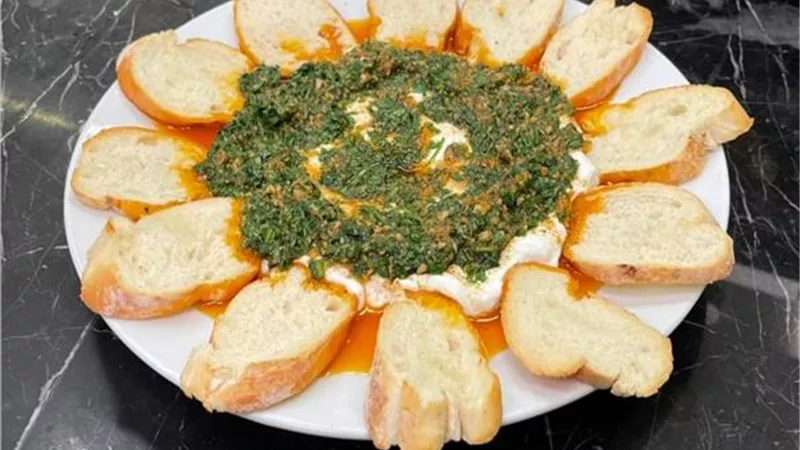 طريقة تحضير سلطة الزبادي اليوناني الشهية