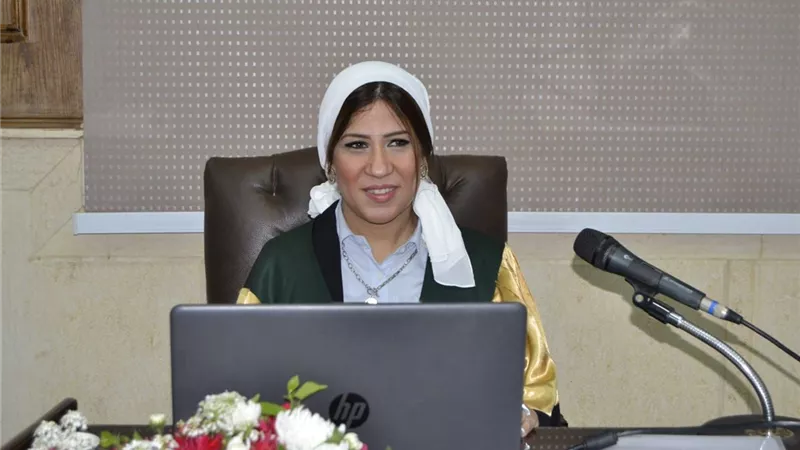 تفعيل دور المشروعات الصغيرة في مكافحة البطالة وتشجيع الصادرات رسالة دكتوراة للباحثة مي منيب