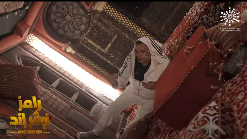 محمد فؤاد يصرخ من الألم وينزف داخل الغسالة في «رامز نيفر إند» (فيديو)