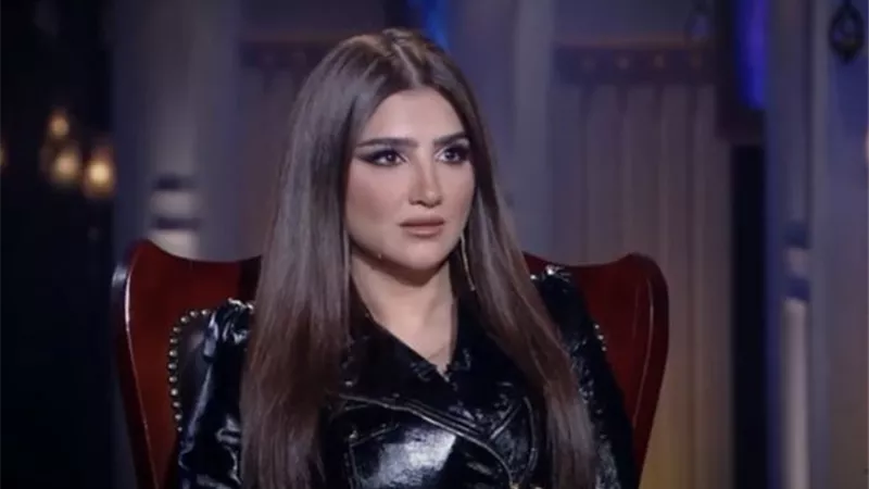مي عمر تكشف قصة خلافها مع تامر حسني وموقفها من غادة عبدالرازق (فيديو)