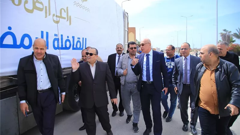 البنك الزراعي يواصل مسيرة قوافل الخير لتوزيع المساهمات الغذائية في 7 محافظات