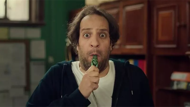 الصفارة الحلقة 11| أحمد أمين في مستشفى الأمراض العصبية