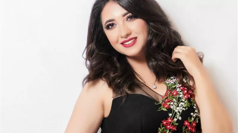 آية عبد الله تكشف علاقة مخرج كبير بتصوير فيديو مخل لها