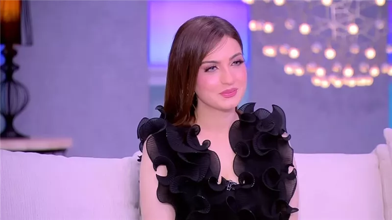 ياسمين عز ترد على مربوحة بعد عرض الحلقه الأولى من الكبير أوي 7