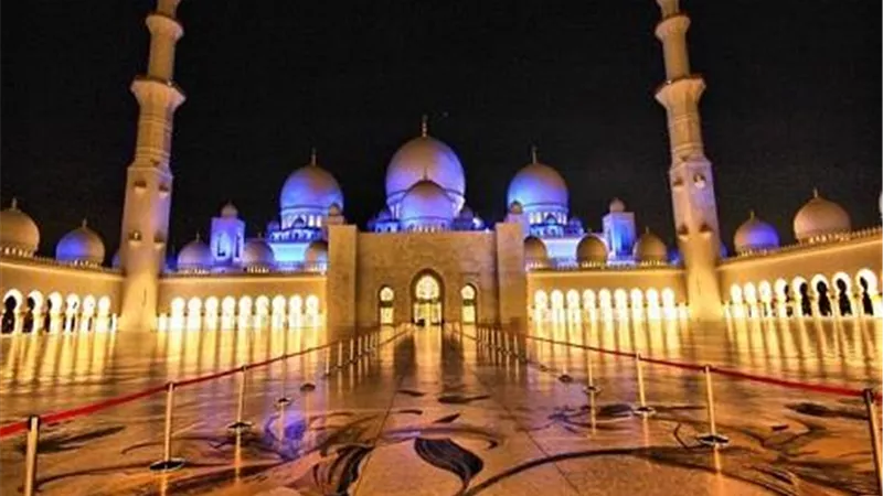 مواقيت الصلاة| موعد أذان العشاء اليوم 18 رمضان الأحد 9-4-2023