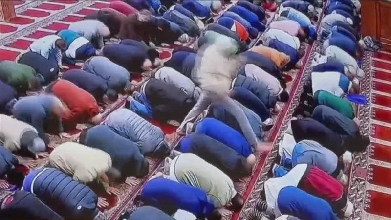 «في مشهد مثير للذعر» طعن إمام مسجد بولاية نيوجيرسي أثناء صلاة الفجر 
