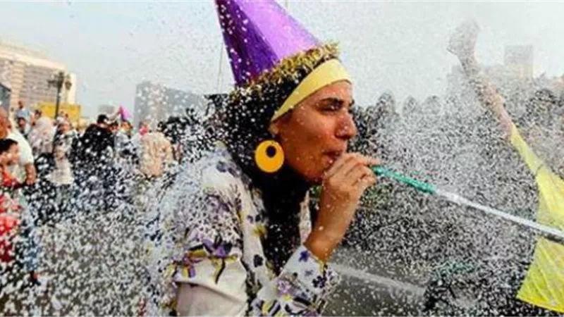 «بيجامة العيد وطبق الكحك» تقاليع البنات في عيد الفطر على السوشيال ميديا