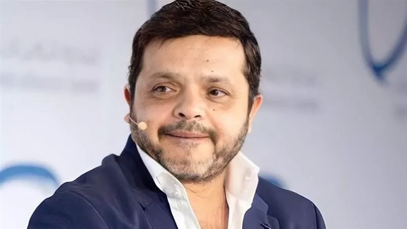 «أبو نسب» يُعاقب محمد هنيدي والفنان يخرج عن شعوره