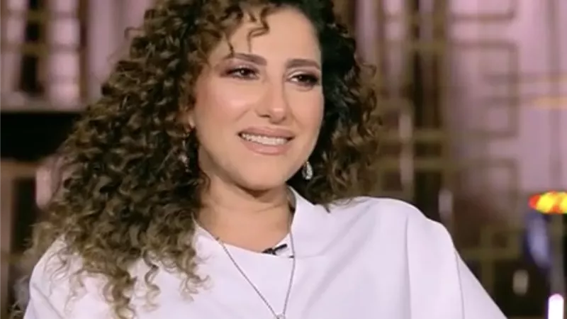 حنان مطاوع: عملت «سره الباتع» بعزومة فول وطعمية لخالد يوسف ولازم أفرقع بومب في العيد