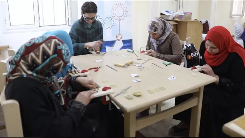 «القومي للمرأة» يوفر فرص عمل للسيدات ويستهدف المرأة المعيلة