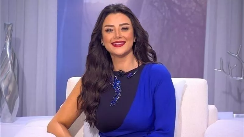 تعليق صادم من رضوي الشربيني على خيانة نسليهان