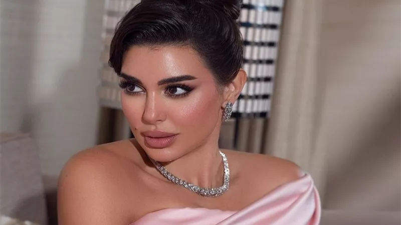 ياسمين صبري تفوح أنوثة وجاذبية في أحدث جلسة تصوير