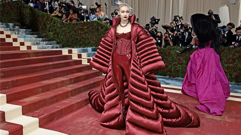 قبل انطلاقه| موعد وتفاصيل حفل Met Gala للموضة وأبرز إطلالاته (صور)