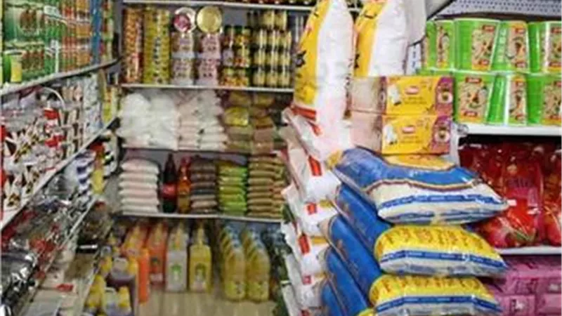 بدء صرف السلع التموينية بالبطاقات اليوم بالأسعار الجديدة