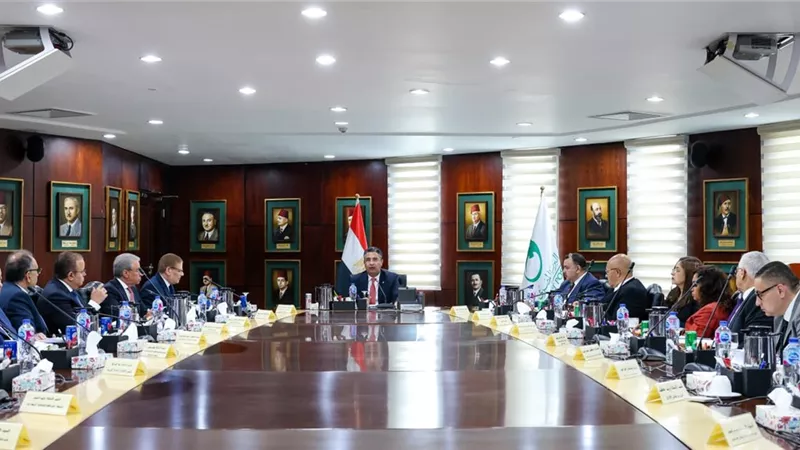 شريف فاروق يرأس الاجتماع الأول لمجلس إدارة هيئة البريد بتشكيله الجديد