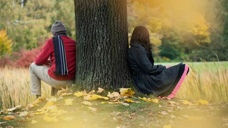 مخاطر العلاقات الثلاثية على الحياة الزوجية وعلاقتها بالخرس