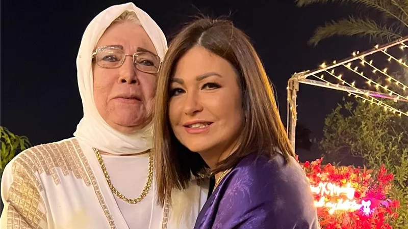 بعد 33 سنة| ظهور نادر للمطربة المعتزلة «ياسمين الخيام» على فيسبوك 