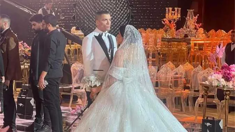 التفاصيل الكاملة لطرد حسن شاكوش زوجته وتحريرها محضر ضده  
