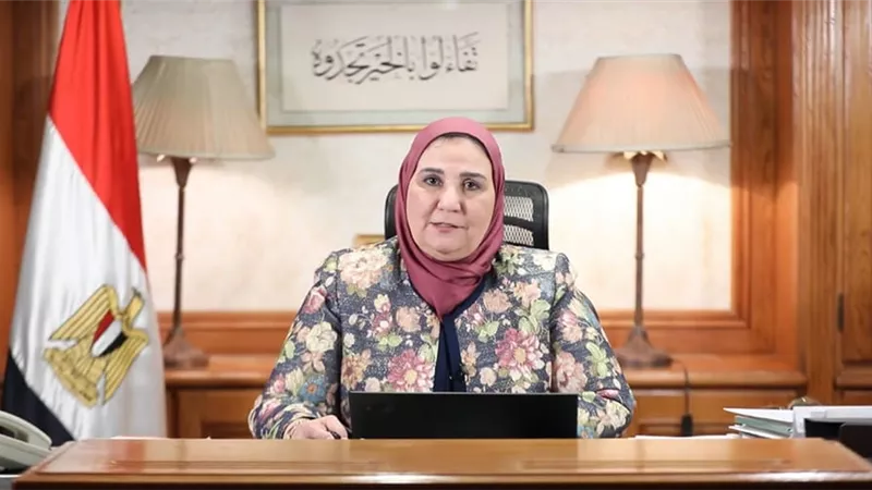 «التضامن» تعلن انتهاء صرف التعويضات لأسر ضحايا حادث الخارجة بأسيوط