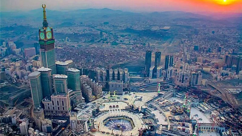 أكثر الوجهات السياحية جذبًا في السعودية على رأسهم مكة المكرمة