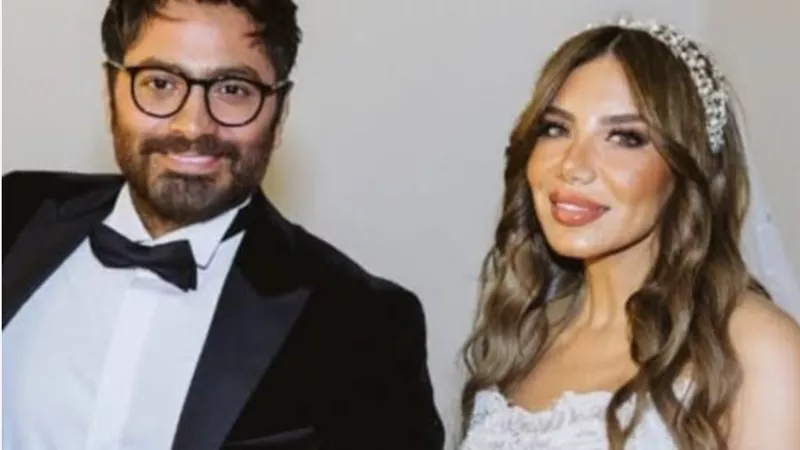 هل تسببت هالة عمر في طلاق تامر حسني وبسمة بوسيل؟