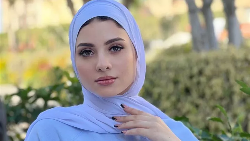 البلوجر سارة محمد تعلن خطبتها للمرة الثانية على «صاحب العمر»