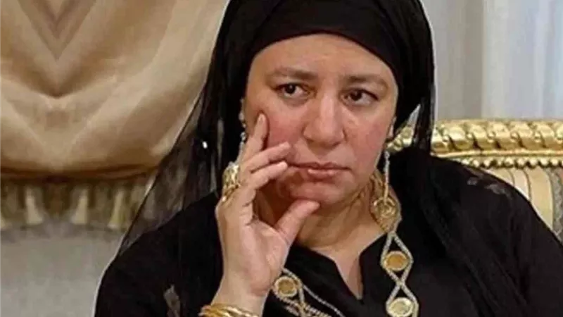 حملة على السوشيال ميديا لتكريم عبلة كامل في مهرجان القاهرة