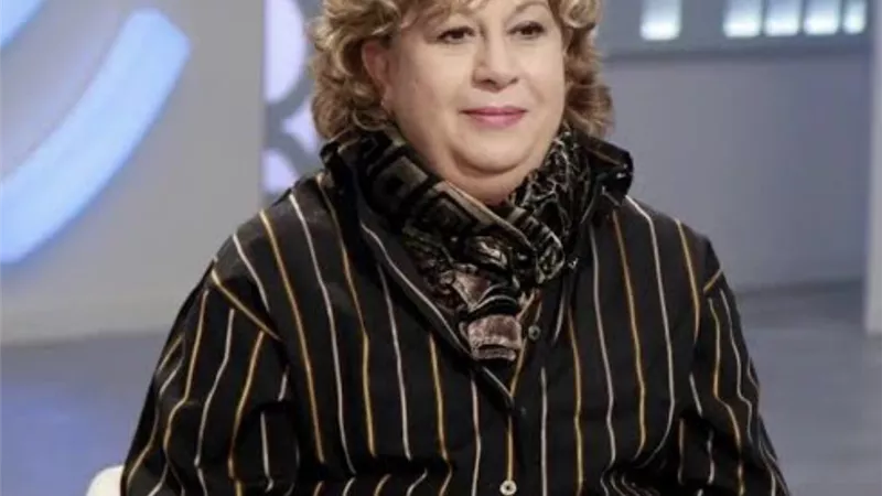 أول ظهور للفنانة سمية الألفي بعد أزمتها الصحية (فيديو)