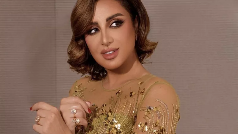 أنغام «متسلطنة» مع تامر عاشور في مهرجان «صيف الكويت»