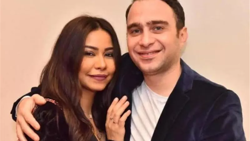 شيرين عبد الوهاب تحتفل بعيد ميلاد حسام حبيب بعصير الشطة