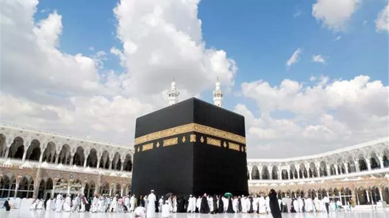 السعودية تعلن اليوم آخر موعد لإصدار تصاريح العمرة قبل موسم الحج