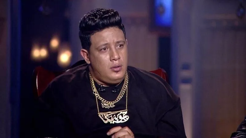 حمو بيكا يعلق على فيديو إغراق زوجته بالذهب وخلافه مع شاكوش
