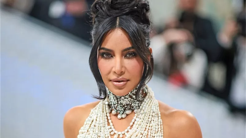 كيم كارداشيان تبحث عن شريك جديد وهذه شروطها   
