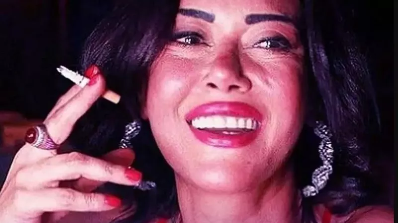 نهى العمروسي تشعل الغضب مجددًا: بناة الأهرامات ليسوا مصريين