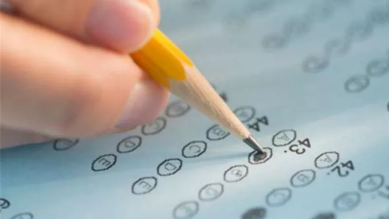 نموذج إجابات امتحان اللغة الفرنسية للثانوية العامة 2023