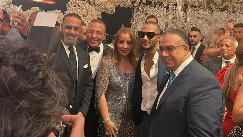 محمد رمضان يشعل الأجواء بحفل زفاف إبنة الكاتب الصحفي خالد صلاح «فيديو وصور»