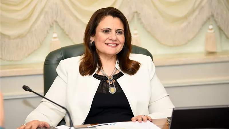 بمشاركة نائب ملك بريطانيا| «الهجرة» تروج لحملة جذب المصريين بالخارج للاستثمار بالبلاد