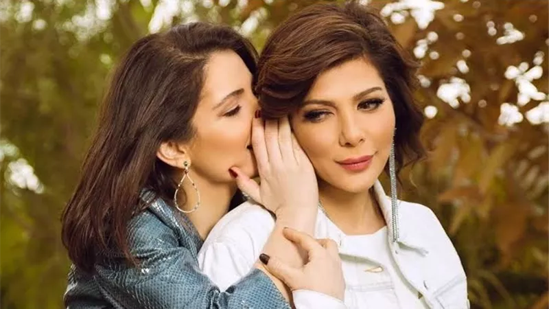 أصالة تحسم الجدل حول حمل ابنتها شام الذهبي (فيديو)