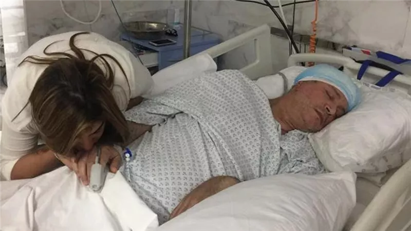 ابنة إيمان البحر درويش في مرمى نيران الجمهور بعد نشر صورة والدها