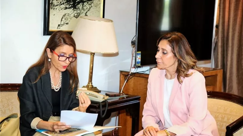 نيفين الكيلاني ونوريا سانز تبحثان الاحتفاء بمرور 20 عاما على صون التراث الثقافي