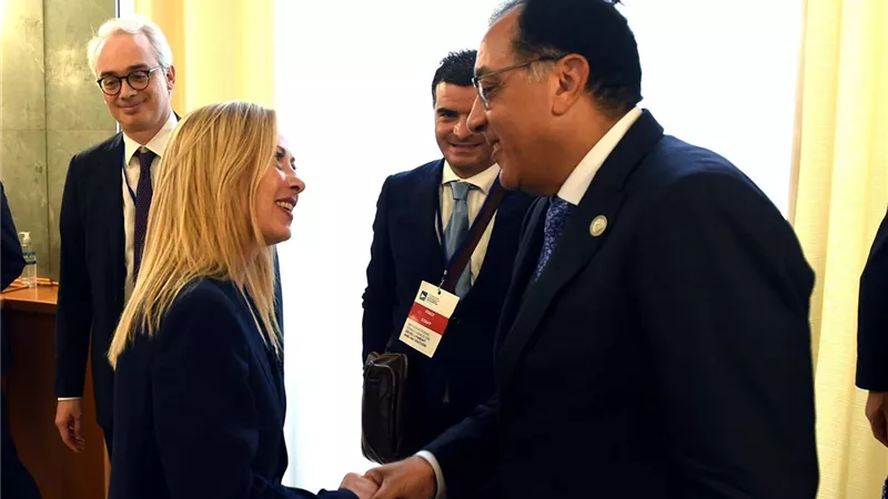 مدبولي يلتقي رئيسة وزراء إيطاليا في روما  