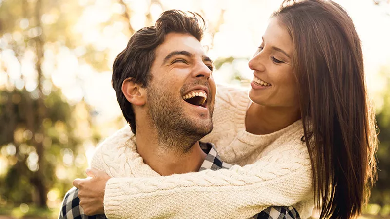 7 كلمات يعشق الرجل سماعها من المرأة