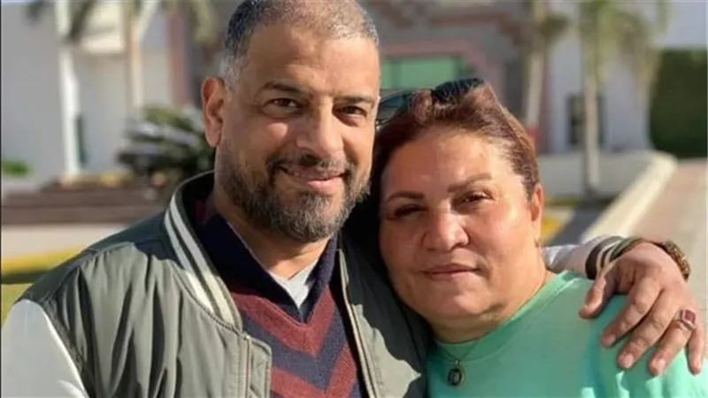 زوجة أشرف مصيلحي: كاد يموت بسبب انقطاع الكهرباء.. ومرضه ليس له علاج