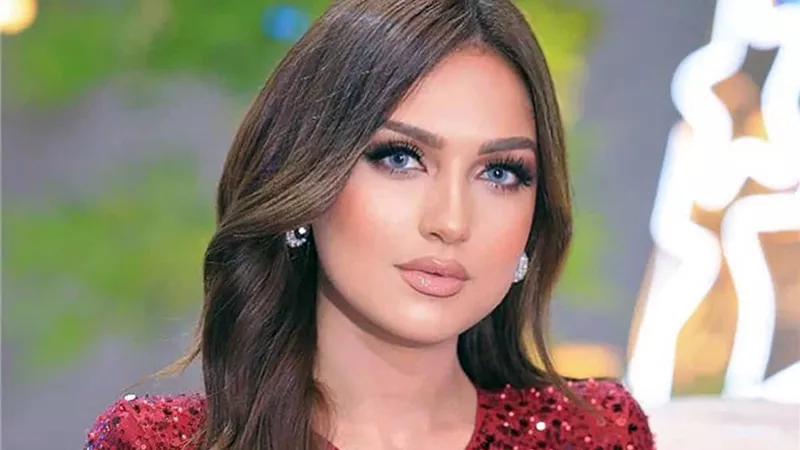 وصلة غزل ياسمين عز في تامر حسني: «بيألف أغاني وهو نايم» (فيديو)