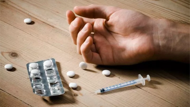 الصحة تحذر من المواد المخدرة وتكشف تأثيرها على المخ (انفوجراف)