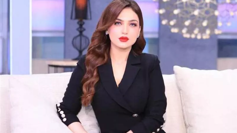 نساء السوشيال ميديا يحتفلن بغياب ياسمين عز «هنوزع عيش ولحمة من الفرحة»